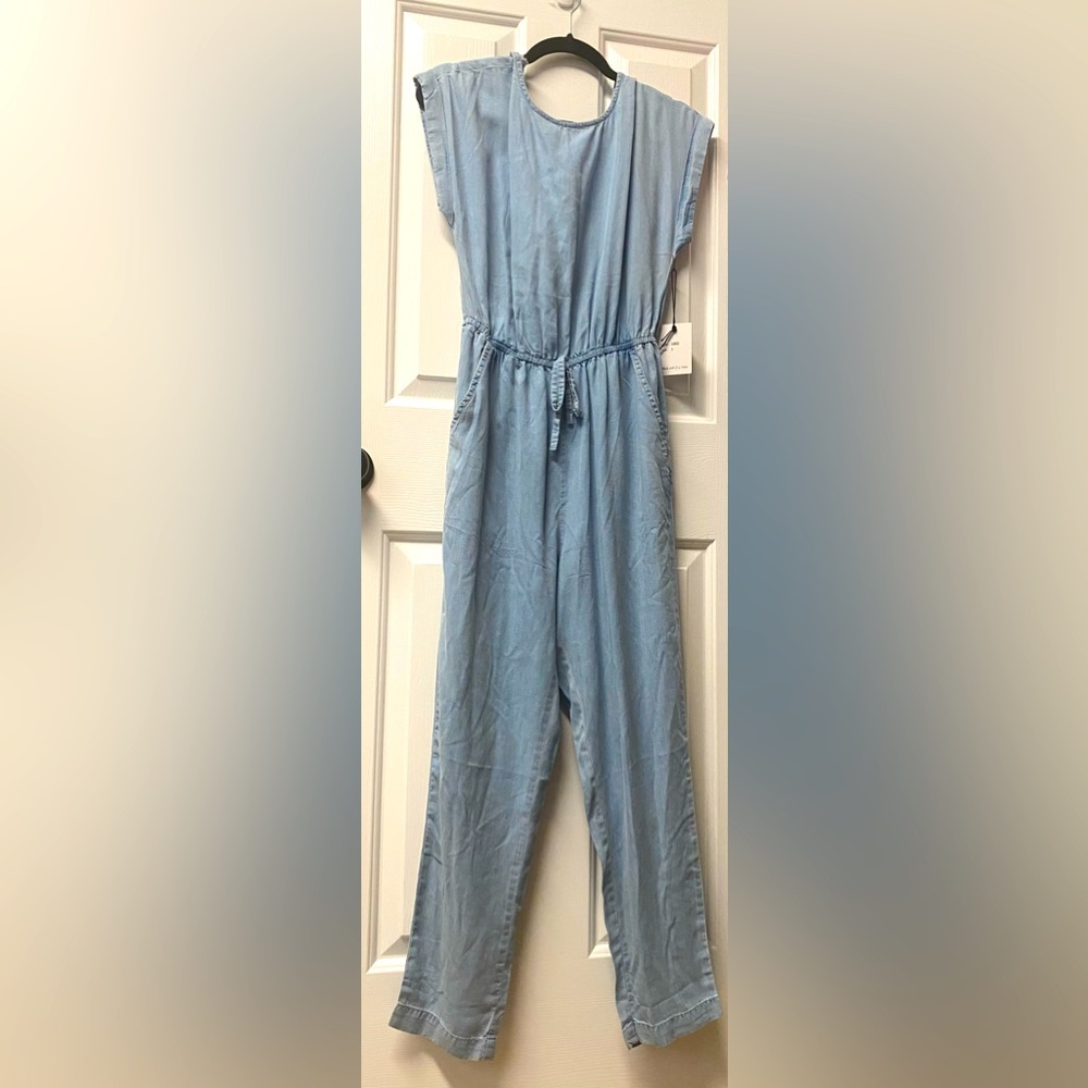 NWT, size small